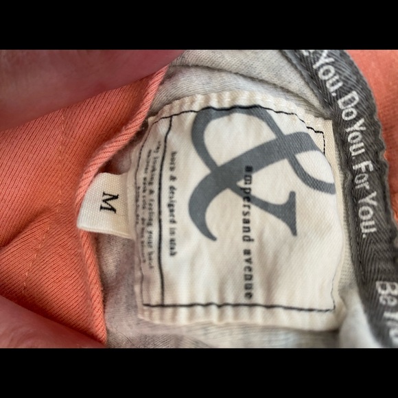 Women’s double hooded sweatshirt, size medium - Picture 4 of 5